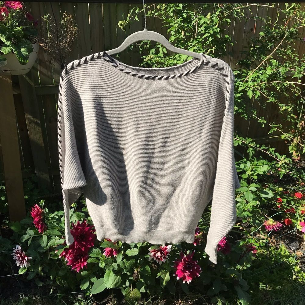 ‎Womens Gray Sweater
